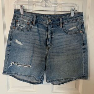 AE STRIGID SUPER HIGH WAISTED 6” RELAXED RIPPED DENIM SHORT